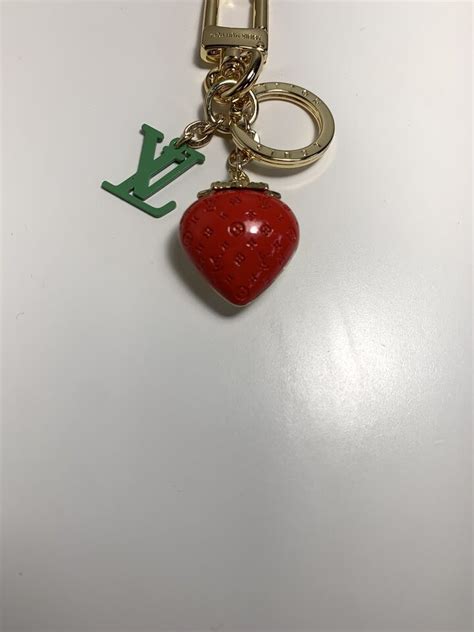 louis vuitton strawberry necklace